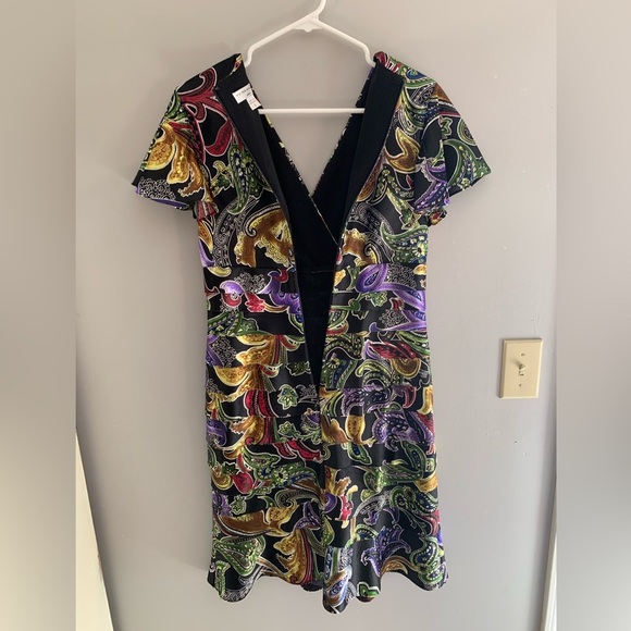 Peter Nygard Womens Tiered Dress 6 Multi Colored Short Sleeve Paisley Raw Hem - Picture 7 of 10